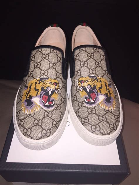 gucci tiger shoes slip on.